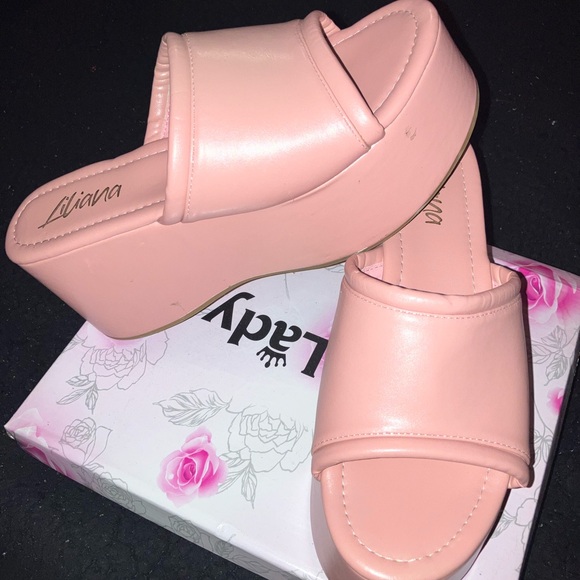 Liliana Blush pink high platform wedges size 9 - Picture 2 of 5